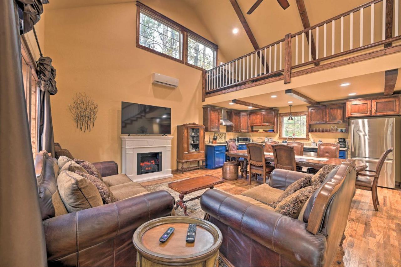 Tudor-Style Broken Bow Cottage With Hot Tub And Decks! Stephens Gap Екстер'єр фото