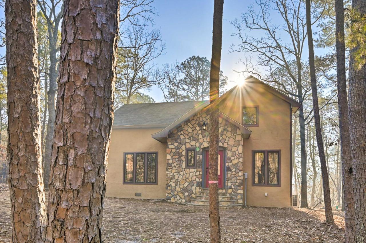 Tudor-Style Broken Bow Cottage With Hot Tub And Decks! Stephens Gap Екстер'єр фото