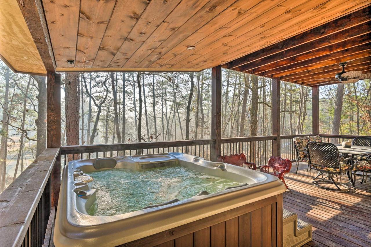 Tudor-Style Broken Bow Cottage With Hot Tub And Decks! Stephens Gap Екстер'єр фото