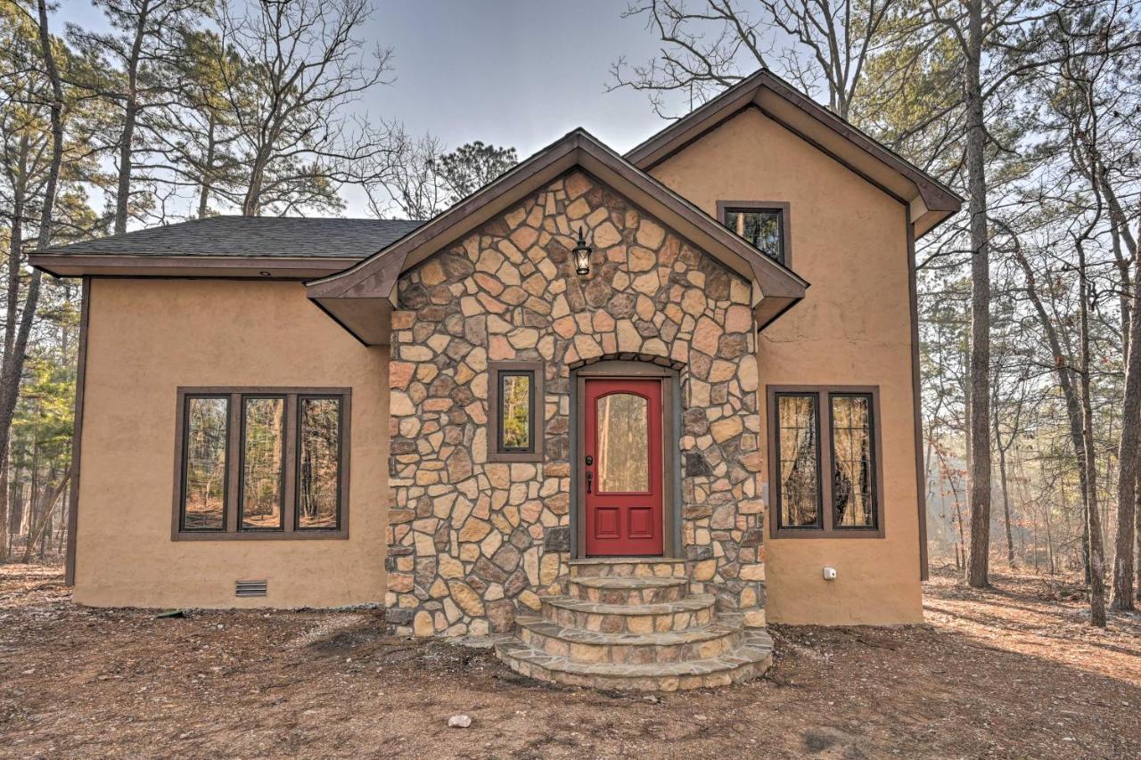 Tudor-Style Broken Bow Cottage With Hot Tub And Decks! Stephens Gap Екстер'єр фото